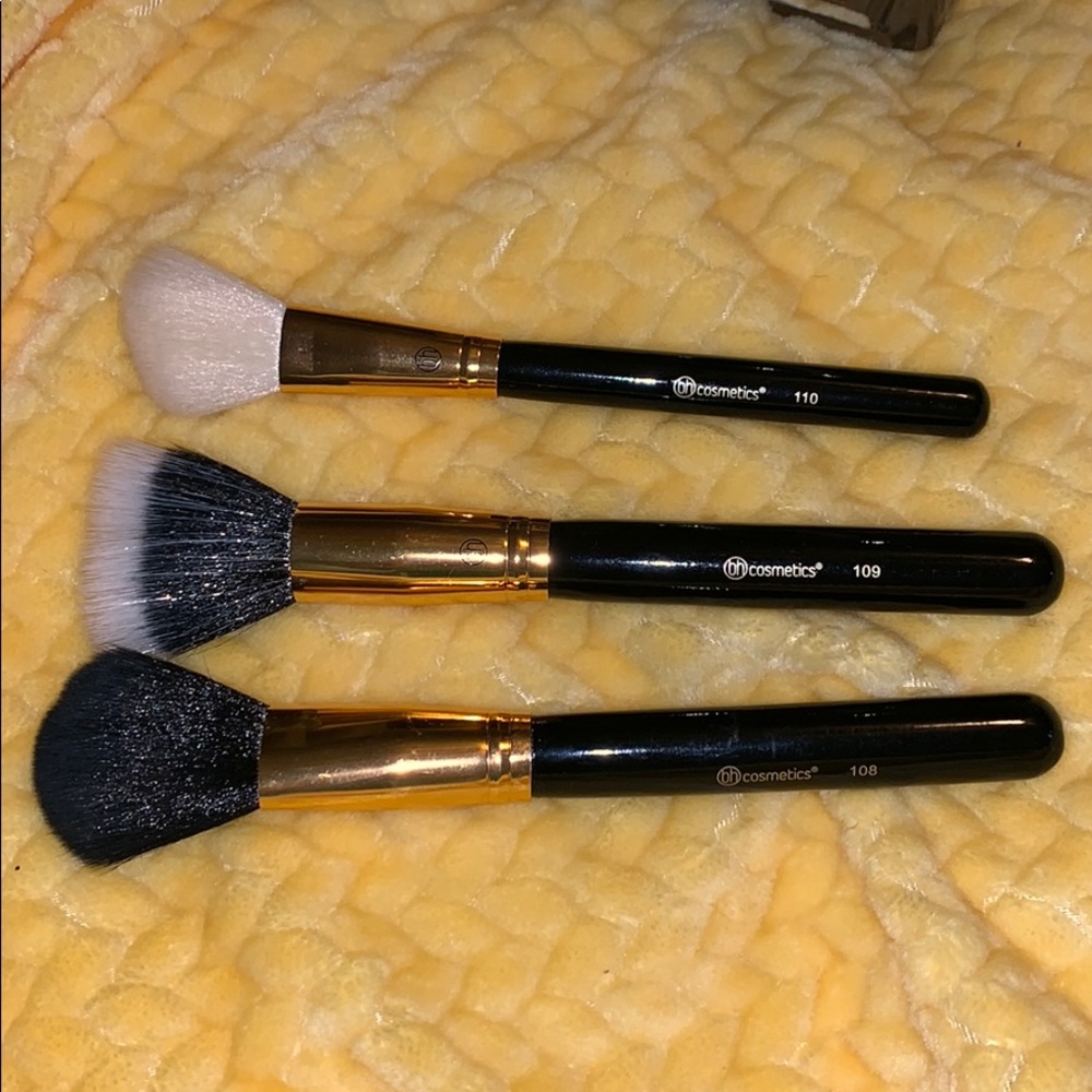 BH COSMETICS 3 BRUSH SET